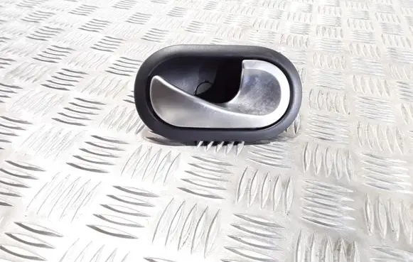 Renault Clio III Front door interior handle