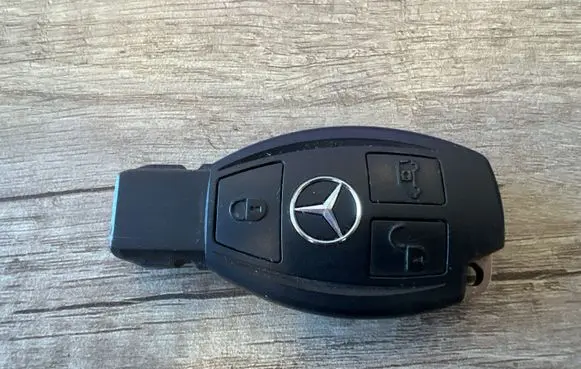 Mercedes-Benz Sprinter W906 Ignition key/card 