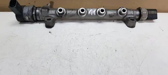 Volkswagen Golf VII Fuel main line pipe 04L089B