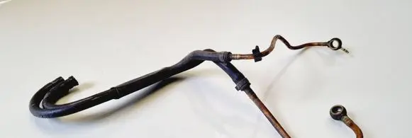 Volkswagen PASSAT B3 Fuel line/pipe/hose 357130307