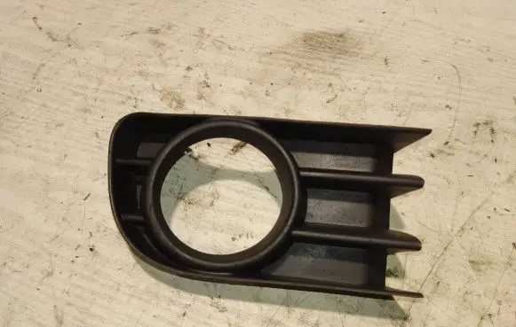 Renault Megane II Front bumper lower grill 8200115118 E200159