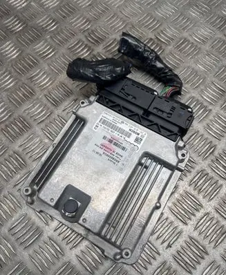 Audi Q5 SQ5 Engine control unit/module 8R0990990A 8K1907401A 0281016453