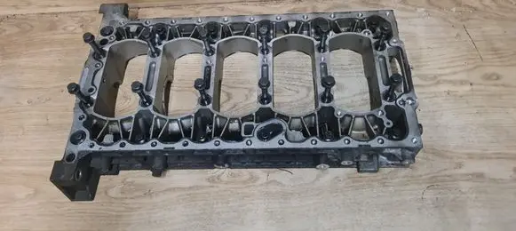 Volvo V60 Engine block 31339345