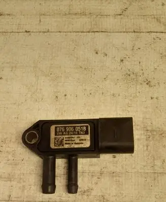 Volkswagen Golf VI Exhaust gas pressure sensor 076906051B