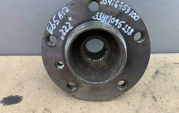 BMW 7 E65 E66 Rear wheel hub 33411095238 1095238 33416764180