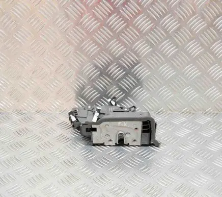 BMW X3 G01 Coupe door lock (next to the handle) 9492101