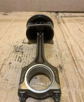 Citroen C3 Picasso Piston with connecting rod 
