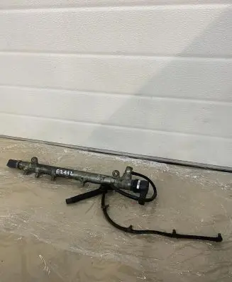 Mercedes-Benz S W220 Fuel main line pipe A6110700395 E2112
