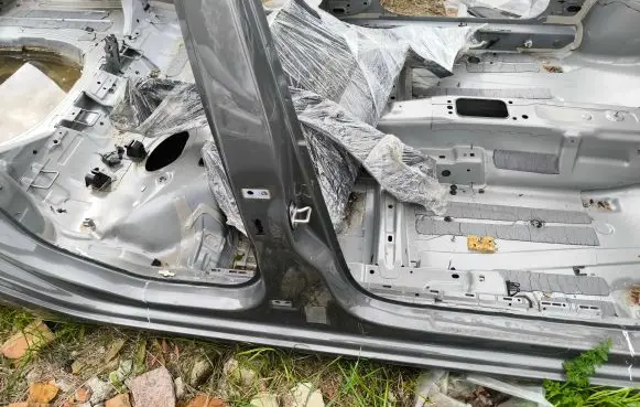 Audi A1 Pillar (middle) 