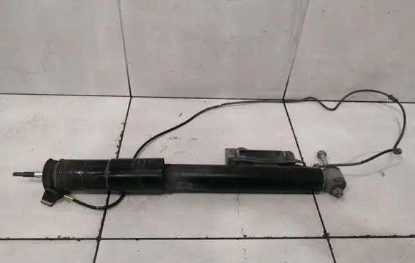 Mercedes-Benz CLS C219 Rear shock absorber/damper A2113265700