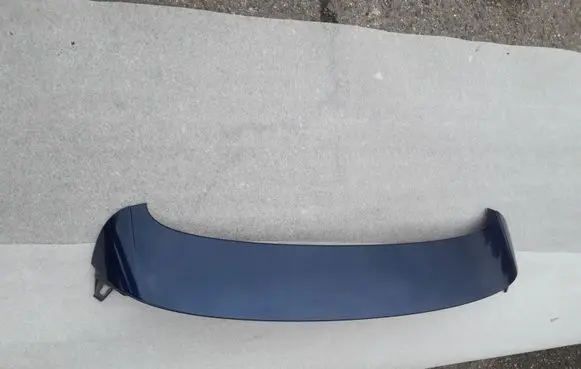 Tailgate/trunk spoiler