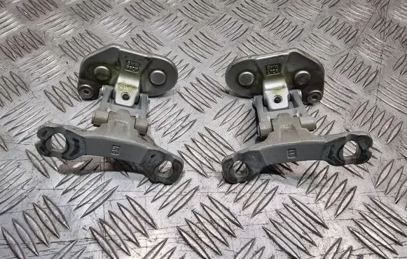 BMW 1 E81 E87 Tailgate/trunk/boot hinge 7060626