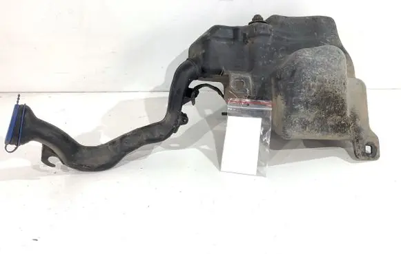 Mercedes-Benz CLA C117 X117 W117 Windshield washer fluid reservoir/tank A2468690220