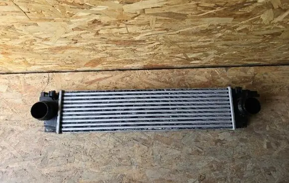 Volvo XC40 Intercooler radiator 32249909