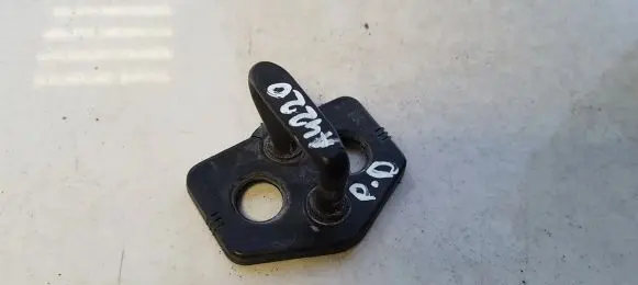 Volvo S80 Front door lock loop/hook striker 9159920
