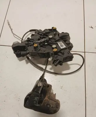 Volkswagen Transporter - Caravelle T5 Central locking motor 7E0843654BT 13472
