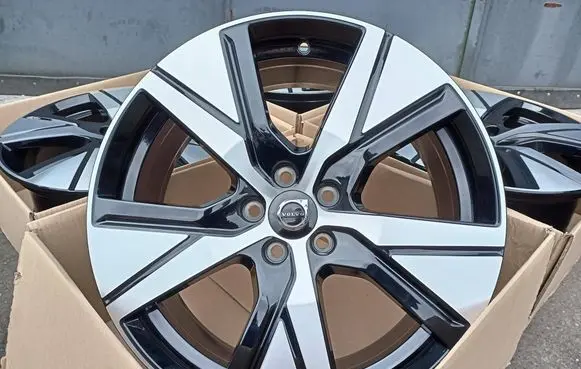 Volvo XC40 R19 alloy rim 32134537