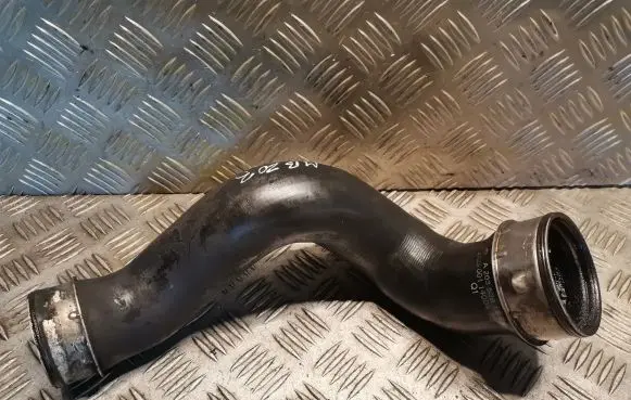 Mercedes-Benz C W203 Intercooler hose/pipe 2035281582