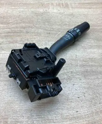 Toyota Avensis T250 Wiper control stalk 173654LH 8465205150 L97