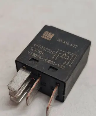 Opel Signum Other relay 90414477 A1601X59 44070252C