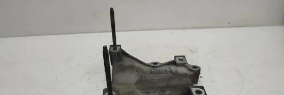 Chrysler Voyager A/C compressor mount bracket 90513199F