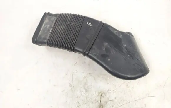 Audi A4 S4 B5 8D Air intake duct part 8D0129617B 4615527969