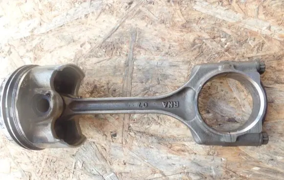 Honda FR-V Piston with connecting rod RNA07 07051118 RNAA0