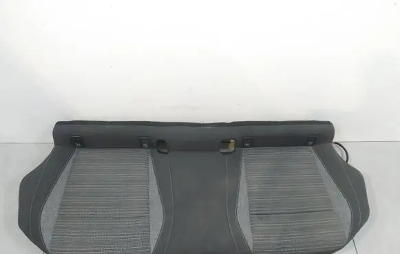 Skoda Superb B9 Second row seats
