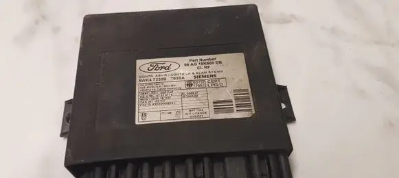 Ford Focus Comfort/convenience module 98AG15K600DB 5WK47230B