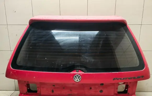 Volkswagen PASSAT B4 Tailgate/trunk/boot lid