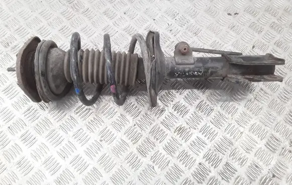 Toyota Avensis T250 Front shock absorber with coil spring 63582012 843560