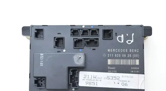 Mercedes-Benz E W211 Door control unit/module A2118200626