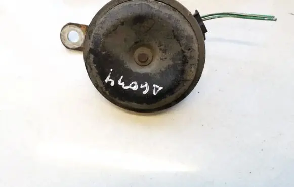 Toyota Avensis T250 Horn signal e1000208