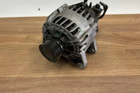 Ford Kuga II Generator/alternator FV4T10300MB