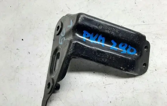 Volkswagen Golf VII Fender mounting bracket 5G0821135B