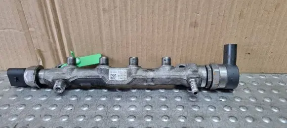 Volkswagen Golf VII Fuel main line pipe 04L089B 057130764AB