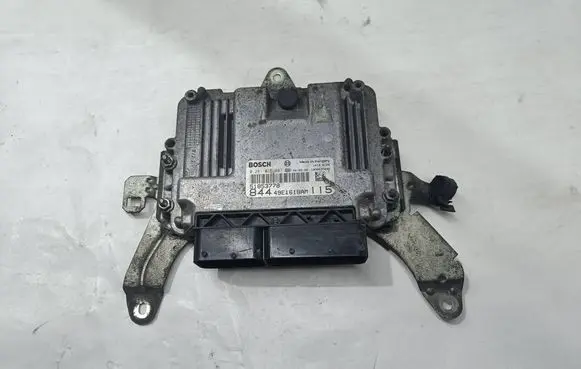 Lancia Delta III Engine control unit/module 0281015807 51853778 49E161BAM