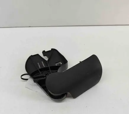Porsche Macan (95B) Engine bonnet (hood) release handle 8R1823633