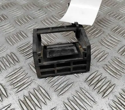 Radiator support slam panel bracket