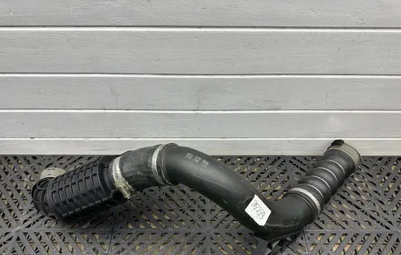 BMW X1 F48 F49 Intercooler hose/pipe 8577233