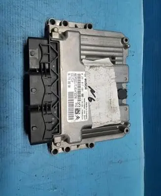 Peugeot 207 Engine control unit/module 9677039280