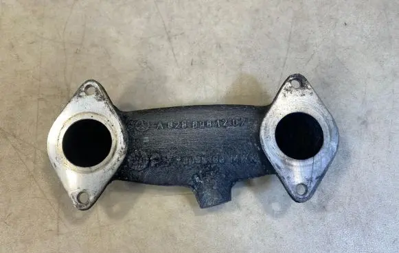 Mercedes-Benz G W461 W463 1st Gen Air intake duct part A6280981207