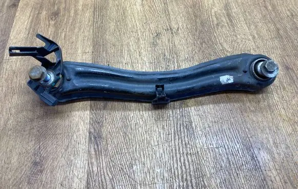 Mercedes-Benz GLE (W166 - C292) Rear control arm A16635200405