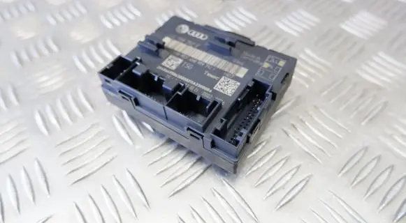 Volkswagen Touareg II Door control unit/module 4H0959792F