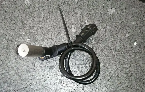 Ford Scorpio Crankshaft position sensor 0281002096