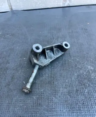 Land Rover Range Rover L322 Generator/alternator bracket YLU500351