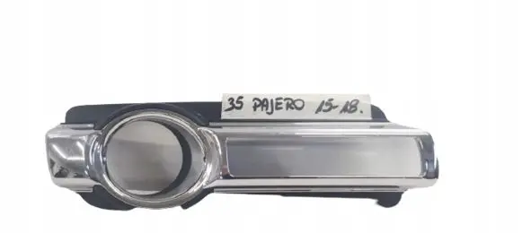Mitsubishi Pajero Front fog light trim/grill