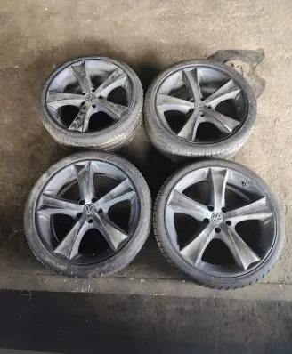 Volkswagen PASSAT CC R19 alloy rim 