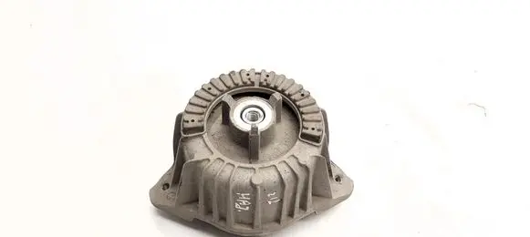 Mercedes-Benz E W212 Engine mount bracket 