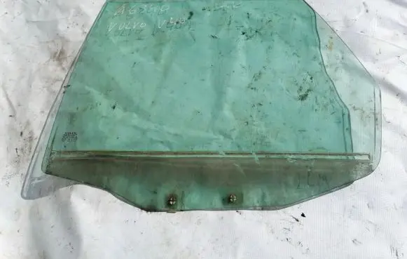 Volvo S40, V40 Rear door window glass